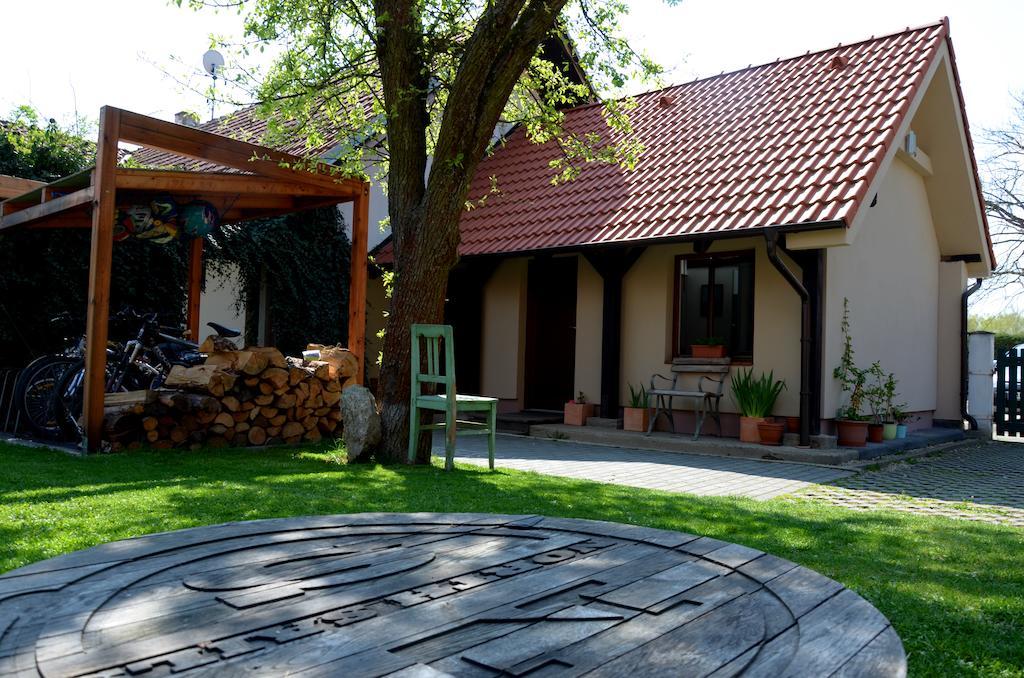 Penzion04 Třeboň Exteriör bild